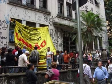 Lula assina prédios do INSS para moradia